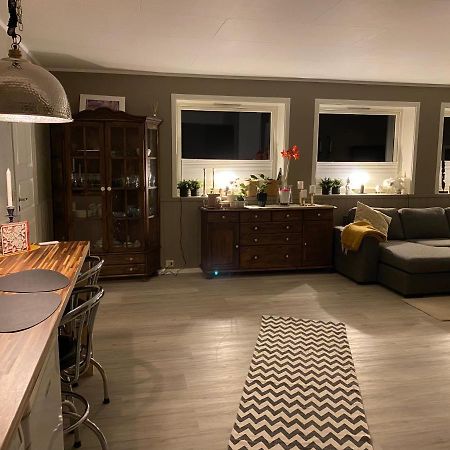 Lyngen, Mackay Appartment, Lyngen Lyngseidet Luaran gambar