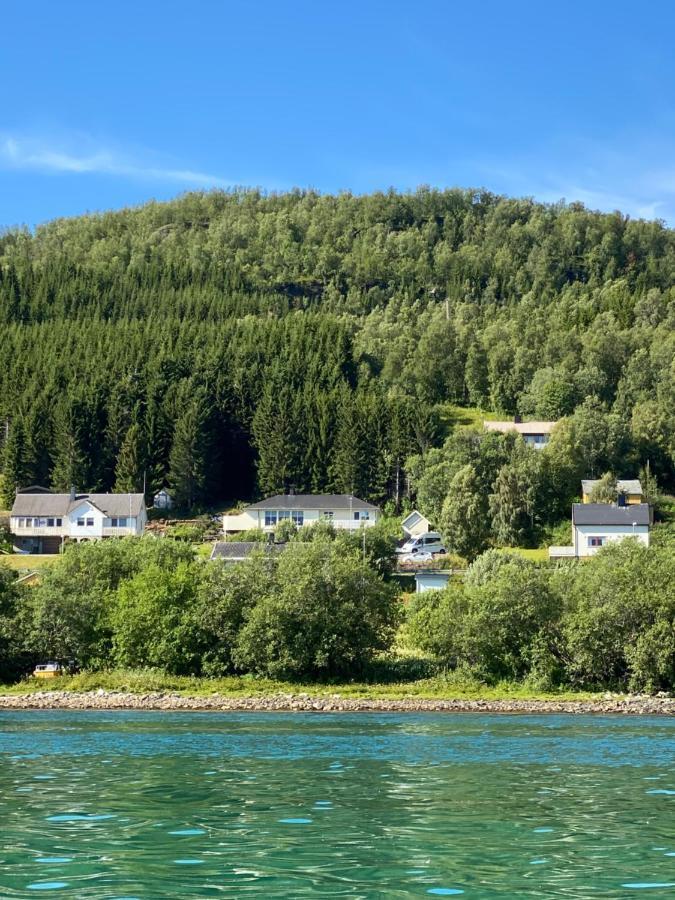 Lyngen, Mackay Appartment, Lyngen Lyngseidet Luaran gambar